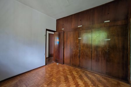 Casa à venda com 288m², 3 quartos e 2 vagasQuarto 1