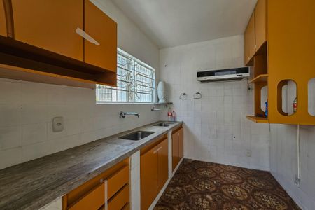 Casa à venda com 288m², 3 quartos e 2 vagasCozinha