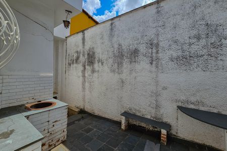 Casa à venda com 288m², 3 quartos e 2 vagasÁrea externa