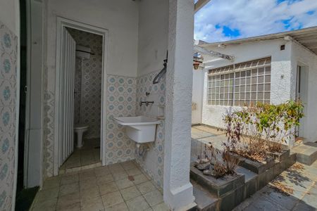Casa à venda com 288m², 3 quartos e 2 vagasÁrea externa