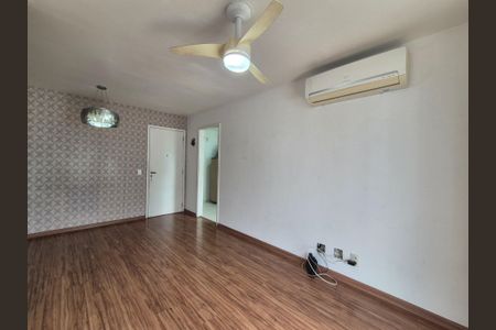 Apartamento para alugar com 60m², 2 quartos e 2 vagasSala