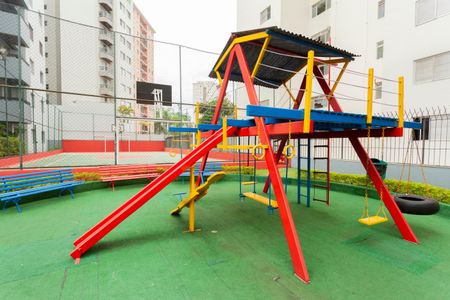 Apartamento à venda com 144m², 3 quartos e 2 vagasÁrea comum - Playground