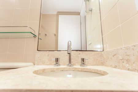 Apartamento à venda com 144m², 3 quartos e 2 vagasBanheiro