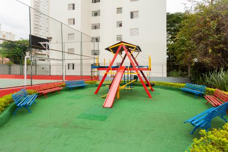 Apartamento à venda com 144m², 3 quartos e 2 vagasÁrea comum - Playground