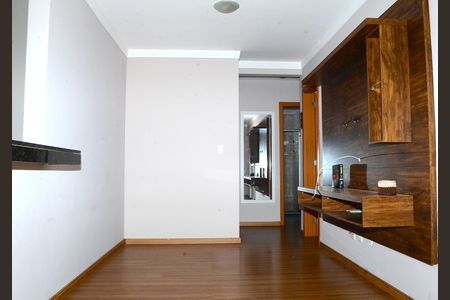 Sala de apartamento à venda com 3 quartos, 73m² em Goiânia, Belo Horizonte