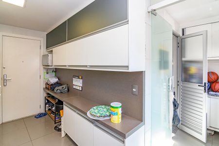 Apartamento à venda com 96m², 3 quartos e 2 vagasCozinha