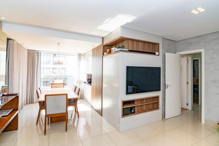 Apartamento à venda com 96m², 3 quartos e 2 vagasSala