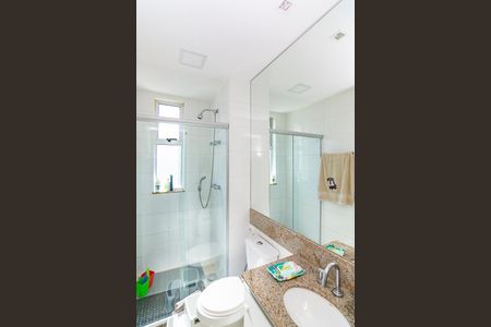 Apartamento à venda com 96m², 3 quartos e 2 vagasBanheiro Social