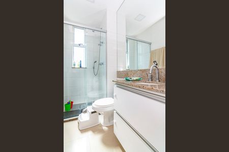 Apartamento à venda com 96m², 3 quartos e 2 vagasBanheiro Social