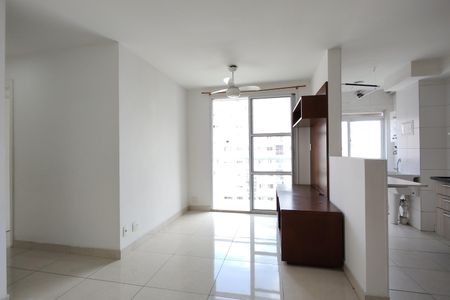 Apartamento para alugar com 58m², 2 quartos e 1 vagaSala