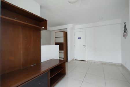 Sala de apartamento à venda com 2 quartos, 58m² em Jacarepaguá, Rio de Janeiro