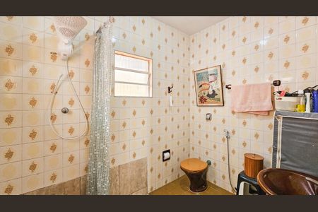 Casa à venda com 448m², 6 quartos e 3 vagasBanheiro da suíte