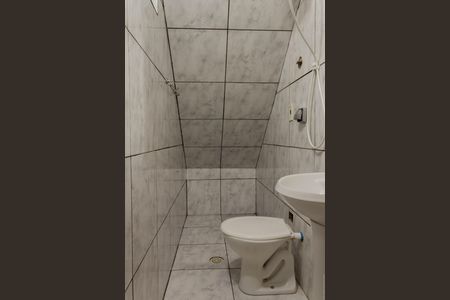 Banheiro de casa para alugar com 1 quarto, 40m² em Parque Terra Nova Ii, São Bernardo do Campo