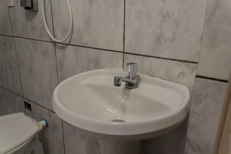 Casa para alugar com 40m², 1 quarto e sem vaga Casa para alugar com 40m², 1 quarto e sem vagaBanheiro