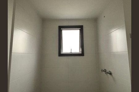 Apartamento à venda com 114m², 2 quartos e 2 vagasBanheiro da Suíte