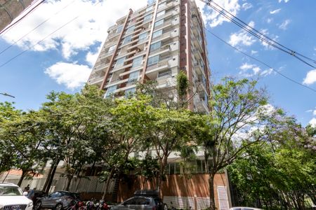Apartamento para alugar com 134m², 3 quartos e 3 vagas Apartamento para alugar com 134m², 3 quartos e 3 vagasFachada