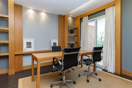 Apartamento para alugar com 134m², 3 quartos e 3 vagas Apartamento para alugar com 134m², 3 quartos e 3 vagasCoworking