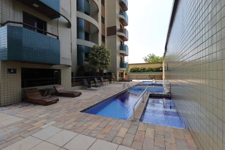 Apartamento à venda com 94m², 2 quartos e 2 vagasÁrea Comum - Piscina