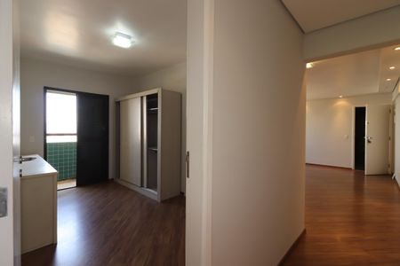 Apartamento à venda com 94m², 2 quartos e 2 vagasCorredor