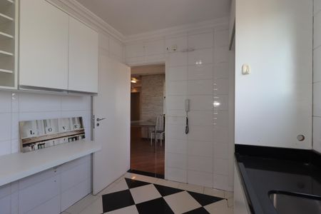 Apartamento à venda com 94m², 2 quartos e 2 vagasCozinha