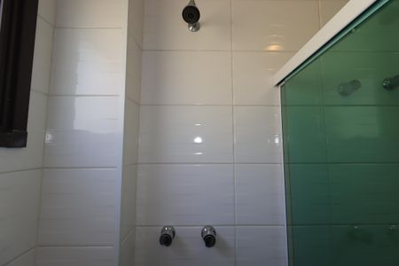 Apartamento à venda com 94m², 2 quartos e 2 vagasBanheiro Social - Chuveiro