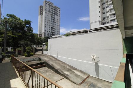 Casa à venda com 242m², 5 quartos e 1 vagaQuintal