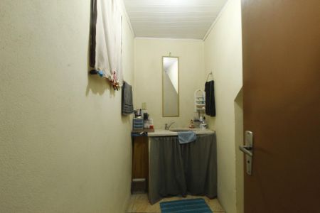 Casa à venda com 242m², 5 quartos e 1 vagaLavabo