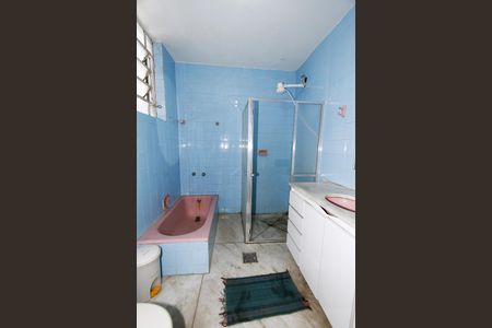 Apartamento à venda com 126m², 4 quartos e 2 vagasBanheiro Social