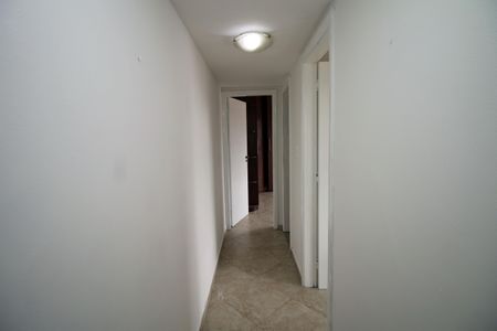 Sala - Corredor de apartamento à venda com 2 quartos, 90m² em Olaria, Rio de Janeiro