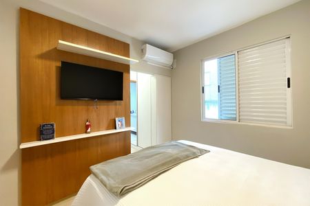 Apartamento à venda com 76m², 2 quartos e 2 vagasSuíte 1