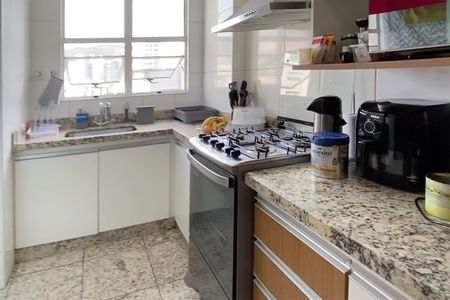 Apartamento à venda com 76m², 2 quartos e 2 vagasCozinha