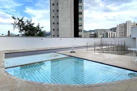 Apartamento à venda com 76m², 2 quartos e 2 vagasÁrea comum - Piscina