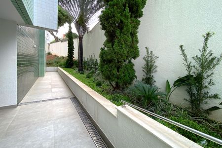 Apartamento à venda com 76m², 2 quartos e 2 vagasÁrea comum - Jardim