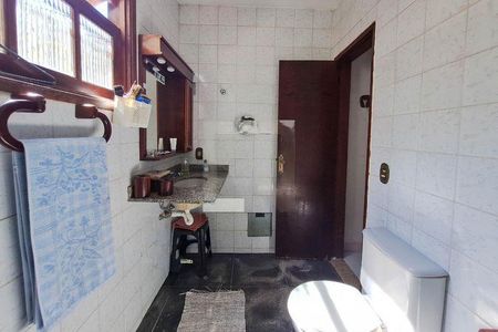 Casa à venda com 215m², 4 quartos e 3 vagas