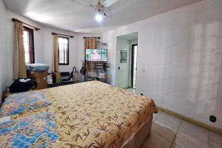 Casa à venda com 215m², 4 quartos e 3 vagas