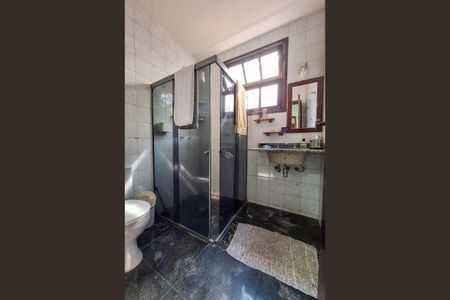 Casa à venda com 215m², 4 quartos e 3 vagas