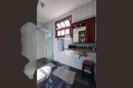 Casa à venda com 215m², 4 quartos e 3 vagas