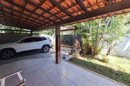 Casa à venda com 215m², 4 quartos e 3 vagas