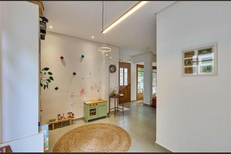 Casa à venda com 3 quartos, 210m² em Granja Julieta, São Paulo