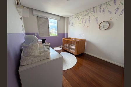 Casa à venda com 3 quartos, 200m² em Vila Santo Estevão, São Paulo