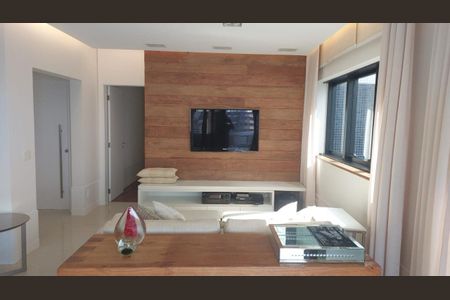 Apartamento para alugar com 4 quartos, 195m² em Indianópolis, São Paulo