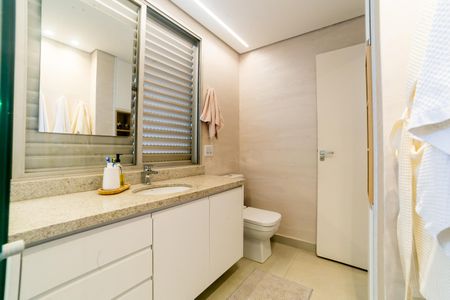 Apartamento à venda com 155m², 4 quartos e 1 vagaBanheiro da Suíte