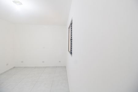 Quarto de apartamento para alugar com 1 quarto, 30m² em Vila Santa Terezinha, Carapicuíba