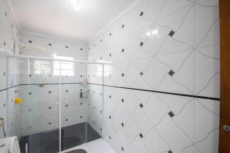 Casa à venda com 240m², 4 quartos e 2 vagasBanheiro 1