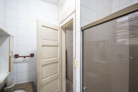 Casa à venda com 240m², 4 quartos e 2 vagasBanheiro 3