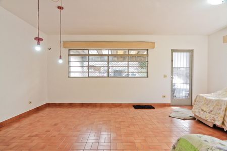 Casa para alugar com 265m², 3 quartos e 3 vagas Casa para alugar com 265m², 3 quartos e 3 vagasSala