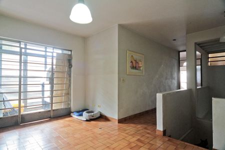 Corredor de casa para alugar com 3 quartos, 265m² em Parque Peruche, São Paulo