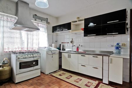 Casa para alugar com 265m², 3 quartos e 3 vagas Casa para alugar com 265m², 3 quartos e 3 vagasCozinha