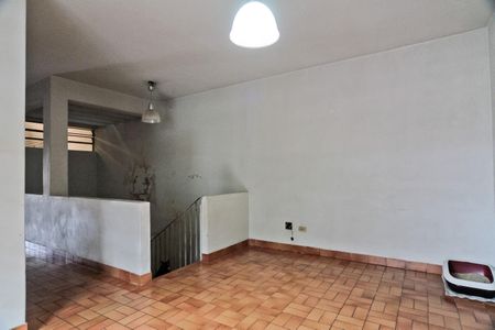 Casa para alugar com 265m², 3 quartos e 3 vagas Casa para alugar com 265m², 3 quartos e 3 vagasCorredor