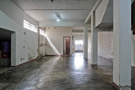 Casa para alugar com 265m², 3 quartos e 3 vagas Casa para alugar com 265m², 3 quartos e 3 vagasSalão